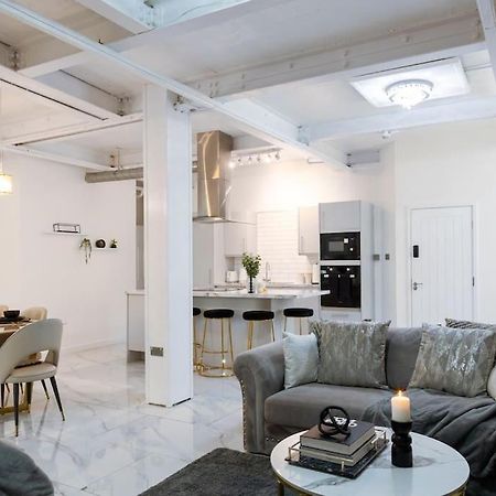 Luxury, Open Plan Apartment Bradford  Esterno foto