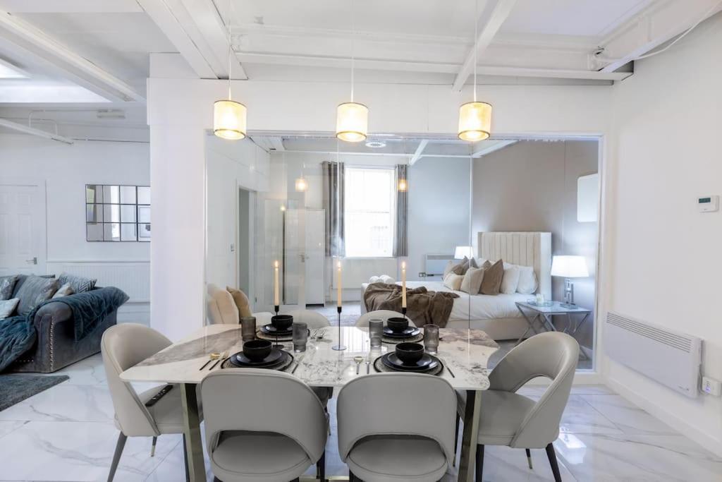 Luxury, Open Plan Apartment Bradford  Esterno foto