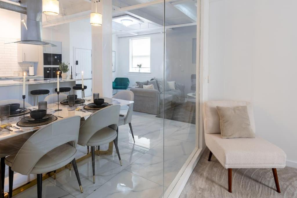 Luxury, Open Plan Apartment Bradford  Esterno foto